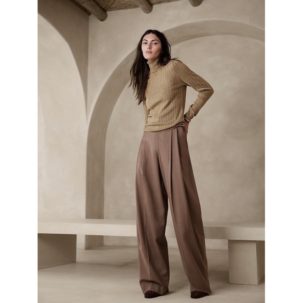Banana Republic Nezha 100% Merino Wool Ribbed Turtleneck‎ Sweater Brown Medium